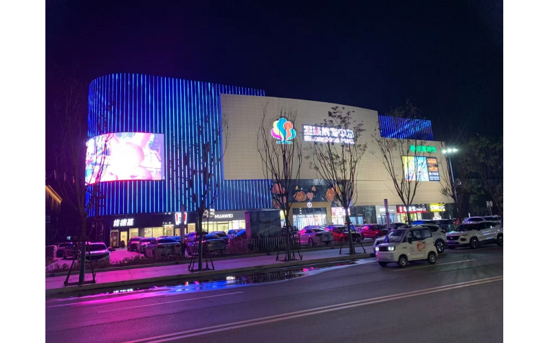 光影織就煙火色，夜色喚醒步行街 —— 濱州惠民縣圣豪悠樂里亮化工程紀實