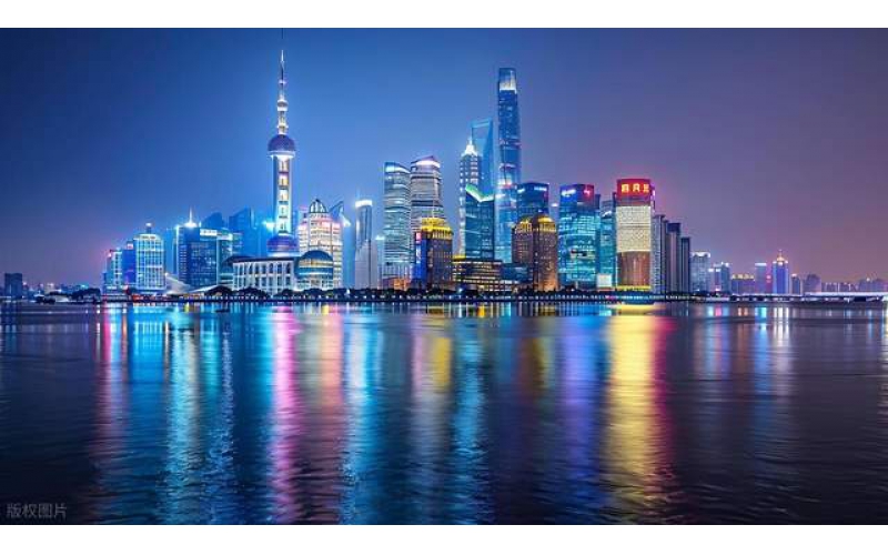 點(diǎn)亮樓宇夜景，煥活城市天際 —— 山東原實(shí)科技于樓體亮化工程之旅